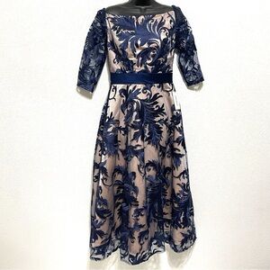 Luo Lan Di NWT Woman Lace Gown Dress Size 2